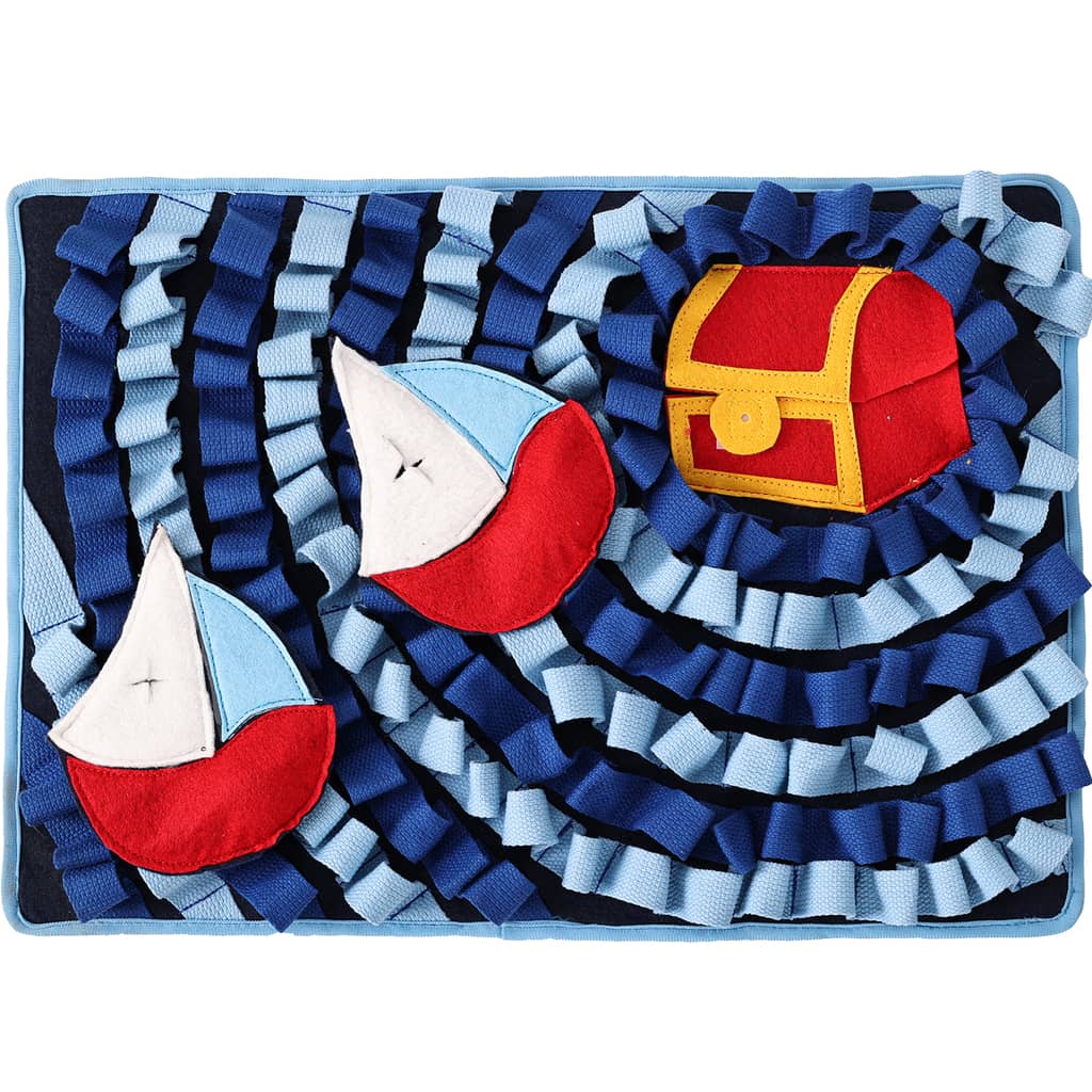 Snusemåtte til hunde i blå som forestiller havet med skibe og skattekiste