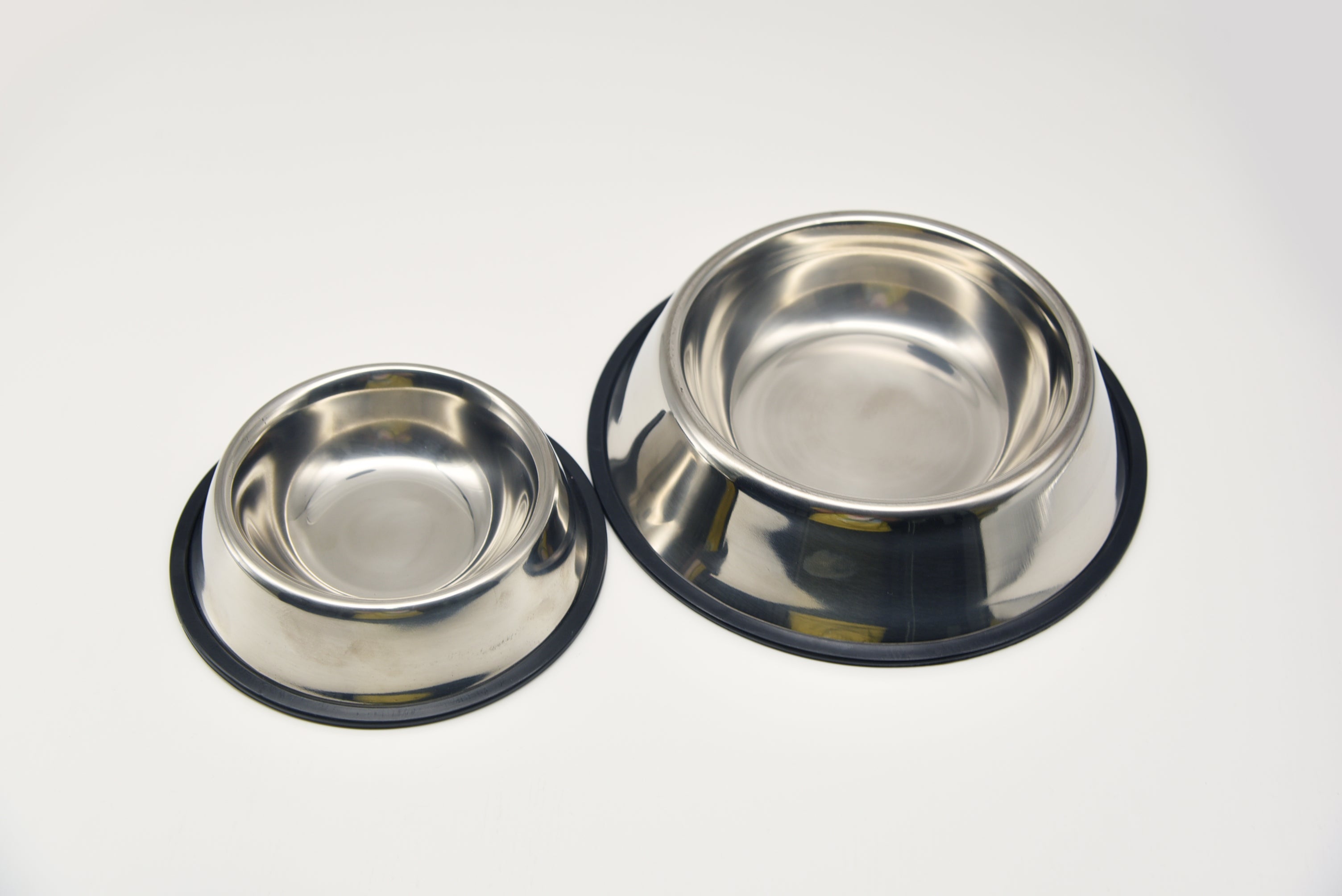 Rustfristål hundeskål lille og stor